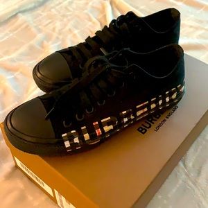 Burberry Sneakers (Like new)